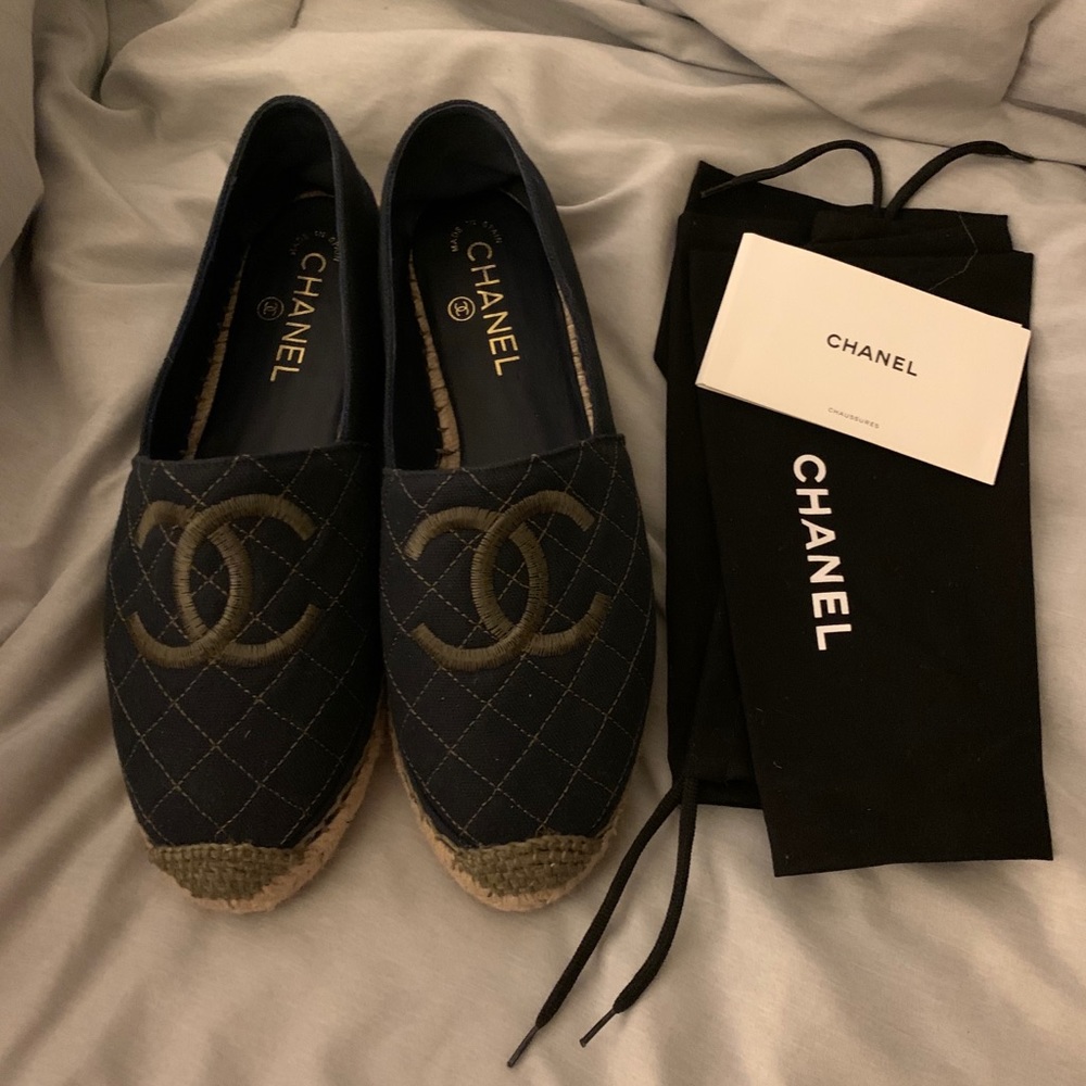 RARE Chanel espadrilles navy green
